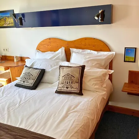Joy De Lans Hotel 3*